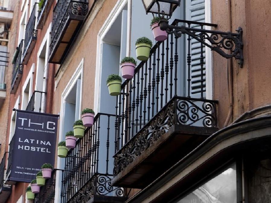 Thc Latina Hostel Madrid Exterior photo
